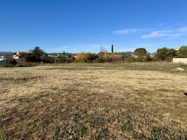 Saint-Didier-sous-Aubenas (07200) Ensemble immobilier comprenant une Magnifique parcelle de terrain à bâtir et un Joli Plain-Pied « Neuf »