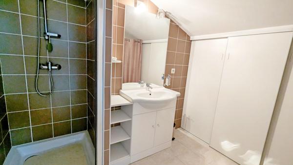 RARE : T5 de standing au centre-ville exposé plein sud avec garage privatif en sous-sol