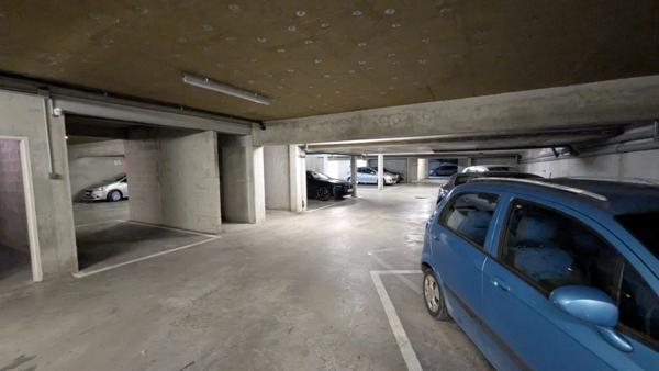 RARE : T5 de standing au centre-ville exposé plein sud avec garage privatif en sous-sol