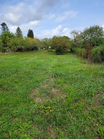 Terrain à bâtir plein centre Saint Aulaye