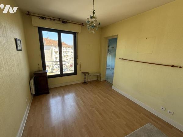 Appartement type 4 PLACE 30 OCTOBRE