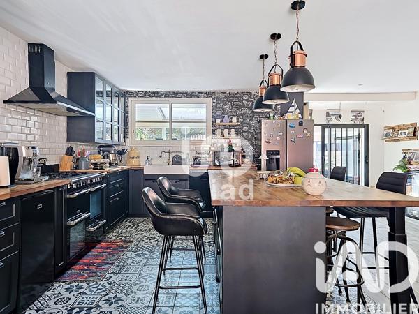 Maison à vendre 5 pièces 130 m² Saint-Jean-d'Illac