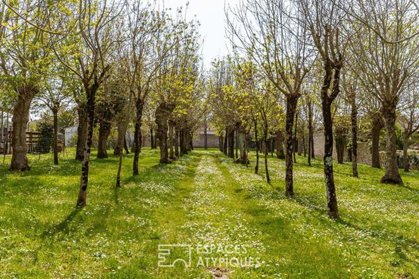 La « Maison des Aïeules » Emblématique et historique propriété et son parc arboré.