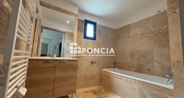 Location Appartement 3 pièces 54.79 m² - Saint-rémy-de-provence 13100
