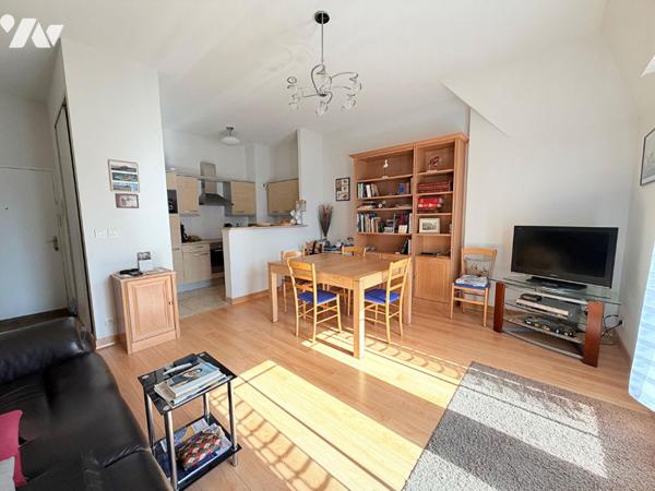 T3 DERNIER ETAGE AVEC GARAGE A DINARD !