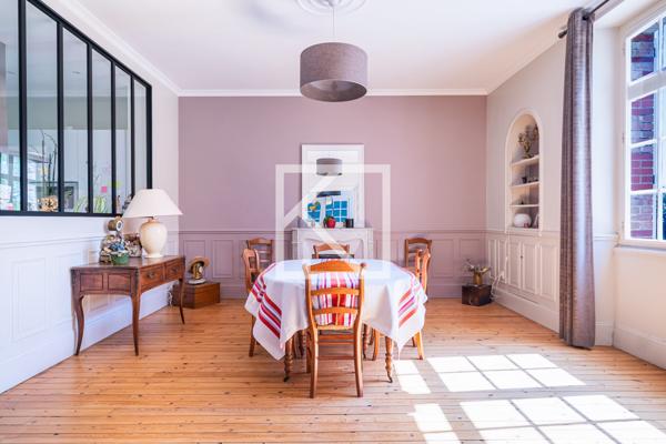 BELLE MAISON DE MAITRE DANS UN ECRIN DE VERDURE