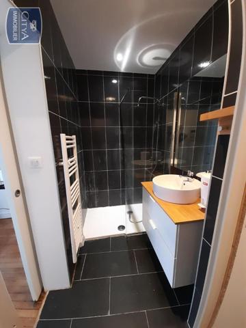 Appartement à louer 2 pièces 43.76m²