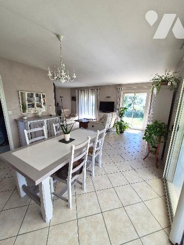 SAINT JULIEN DE CONCELLES proche du bourg maison 5 chambres