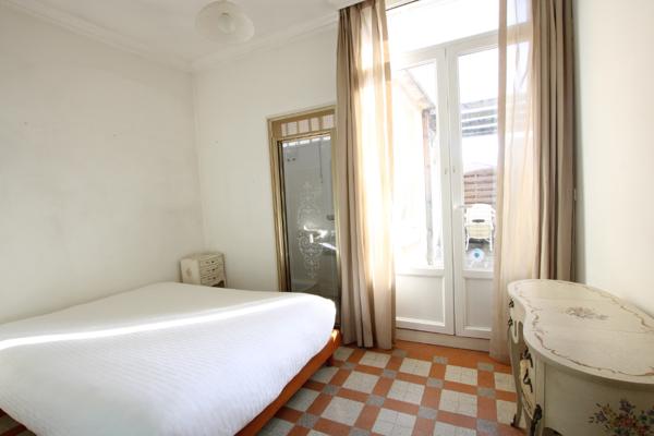 RARE ENSSEMBLE IMMOBILIER PROCHE REMPART