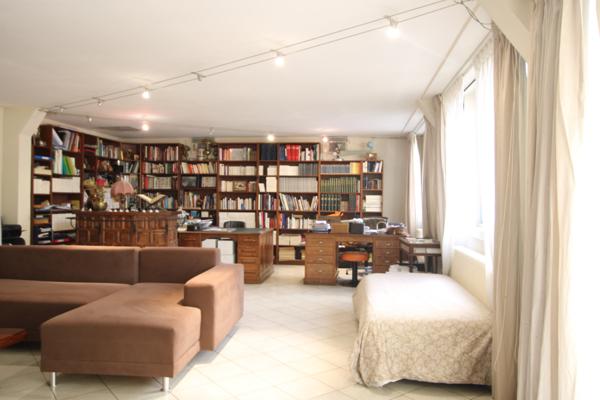 RARE ENSSEMBLE IMMOBILIER PROCHE REMPART