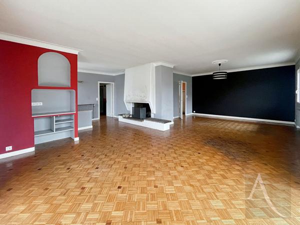 Ancienne maison d'architecte avec de beaux volumes - Villeneuve-sur-Lot