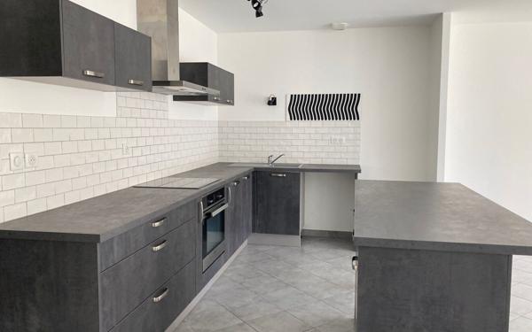 Maison à louer    4 pièces •  Boulazac