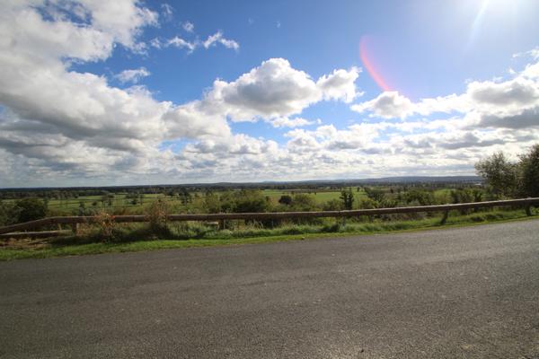 Avrilly (03130) Maison de village, Vue panoramique