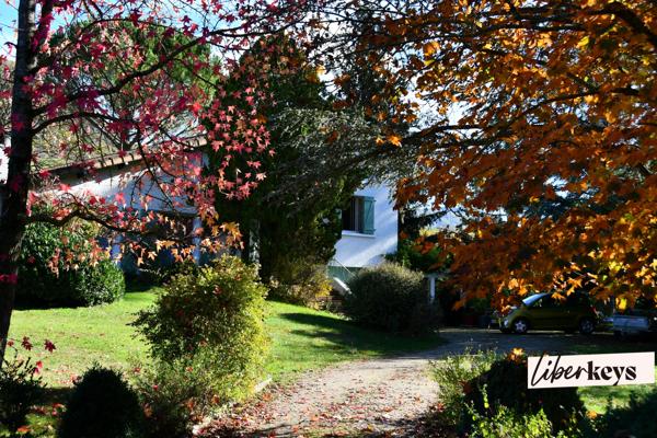 Saint Georges de Luzençon une propriété familiale où l espace ne manque jamais !