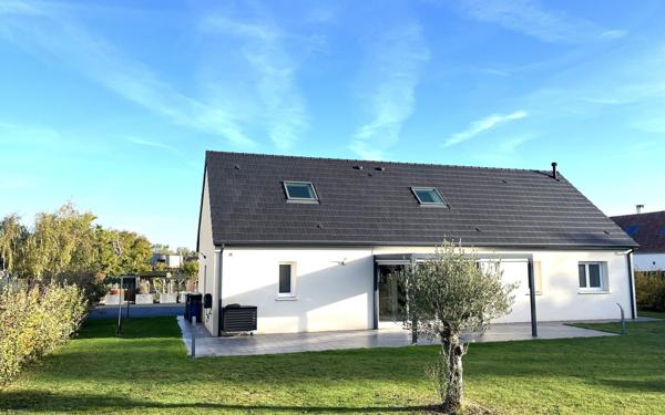 Maison à vendre    7 pièces • 139 m2 Chicheboville