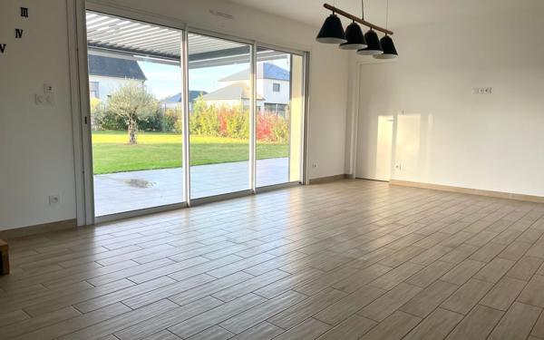 Maison à vendre    7 pièces • 139 m2 Chicheboville