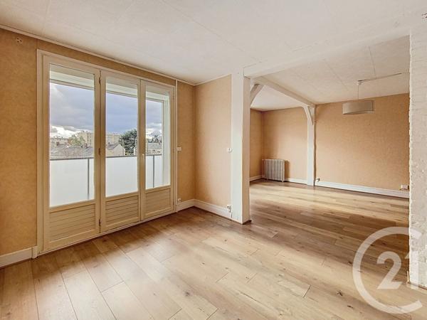 Appartement F4 à vendre  4 pièces - 75,30 m2 ST JEAN DE LA RUELLE - 45