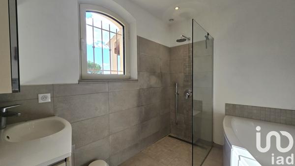 Maison à vendre 6 pièces 150 m² Collobrières