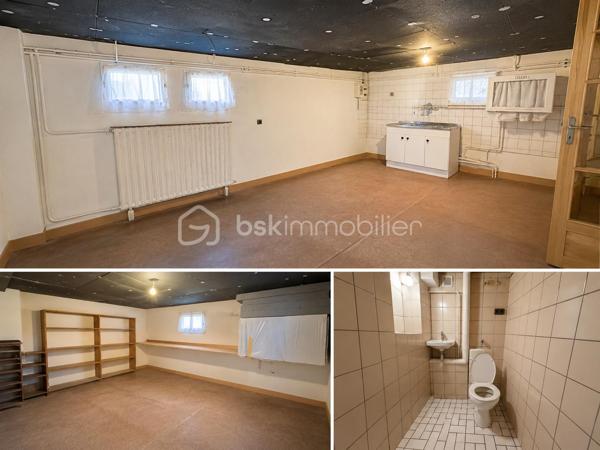 Située dans un environnement pavillonnaire apprécié de Goussainville, à proximité des écoles, commerces, professionnels de santé et de la gare permettant de rejoindre Paris, cette maison individuelle offre de belles perspectives d'aménagement pour un projet familial.

Édifiée sur une parcelle d'environ 400 m², elle développe actuellement environ 77 m² habitables et bénéficie d'une surface utile d'environ 120 m².

Le niveau principal se compose, d'un salon/salle à manger lumineux, d'une cuisine indépendante, de trois chambres, d'une salle de bains et d'un WC.
À l'extérieur, vous profiterez d'un agréable jardin plat et arboré avec terrasse, idéal pour les moments de détente en famille.

Son véritable atout réside dans son potentiel d'évolution :

•	Combles aménageables d'environ 45 m² permettant d'envisager la création de chambres supplémentaires, d'une suite parentale ou d'un espace bureau.

•	Sous-sol total surélevé en rez-de-jardin avec accès direct vers l'extérieur, bénéficiant de fenêtres, d'un point d'eau et de plusieurs espaces pouvant être repensés selon vos besoins (atelier, espace loisirs, bureau, stockage ou projet d'aménagement sous réserve des autorisations nécessaires).

Une maison offrant de nombreuses possibilités de valorisation pour les acquéreurs souhaitant créer un bien à leur image.

Les atouts :

- Maison individuelle
- Terrain d'environ 400 m²
- Jardin et terrasse
- 3 chambres
- Combles aménageables d'environ 45 m²
- Sous-sol total avec accès direct au jardin
- Surface utile d'environ 120 m²
- Proche écoles, commerces, médecins et gare
- Fort potentiel d'agrandissement

Une visite s'impose pour apprécier tout le potentiel de cette maison et imaginer votre futur projet de vie.