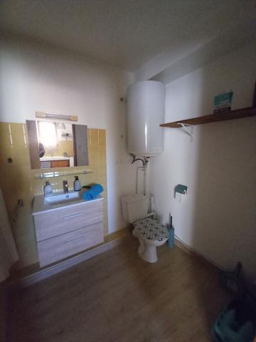 Grand studio meublé climatisé