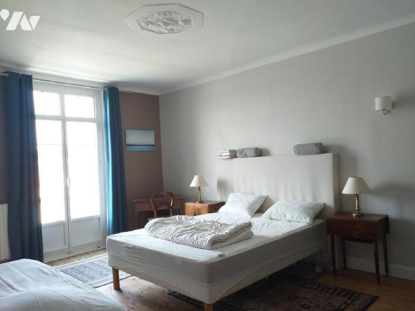 Proche plage et commerces 6 chambres- 2 garages - Jardin