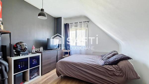 Maison individuelle sur 400 m2 de terrain, 3 chambres...