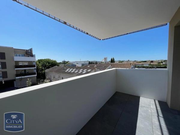 Appartement à louer 2 pièces 44m² Arles (13200)