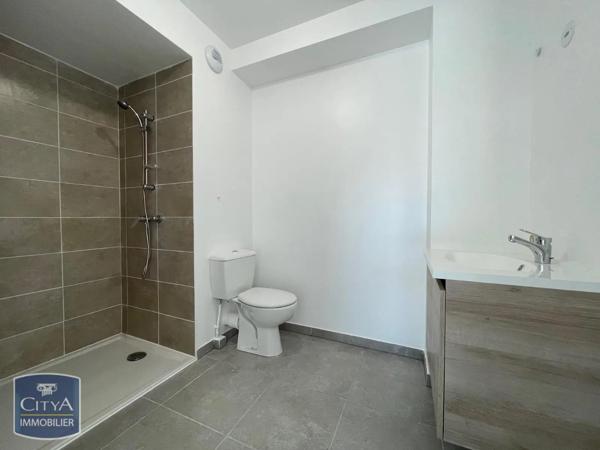Appartement à louer 2 pièces 44m² Arles (13200)