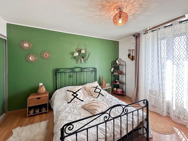 Appartement 5 pièces à vendre à Chateaurenard - Idéal investisseur