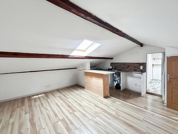 Appartement 5 pièces à vendre à Chateaurenard - Idéal investisseur