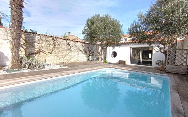 Maison à vendre    4 pièces •  La Rochelle