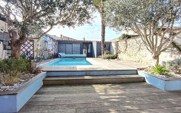 Maison à vendre    4 pièces •  La Rochelle