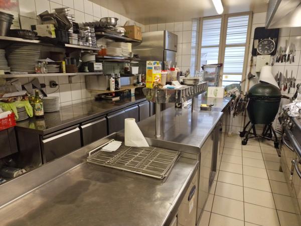 Dpt Vosges (88), à vendre proche de VITTEL & NEUFCHATEAU MURS & FONDS BAR RESTAURANT IMMEUBLE