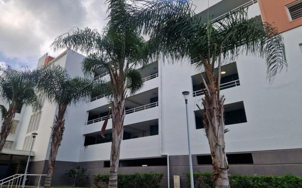 Appartement à vendre    4 pièces •  Fort-de-France