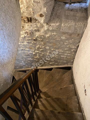 Habitation avec logements et local a Lisle proche tous commerces