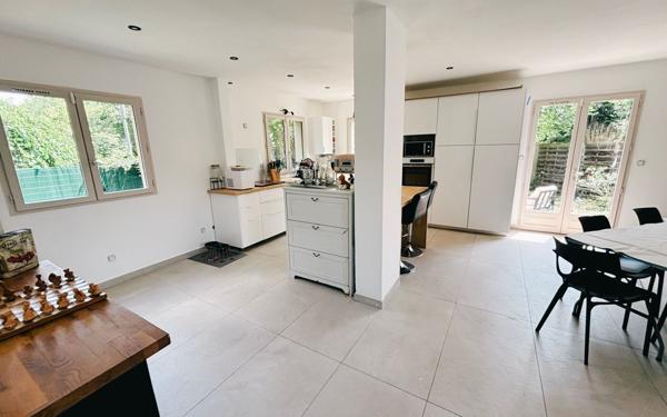 Maison à vendre    4 pièces • 80 m2 Francheville