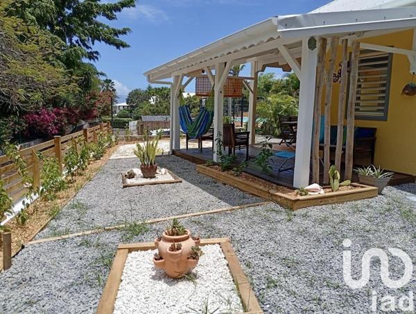 Appartement 1 pièce de 28 m² à Saint-François (97118)