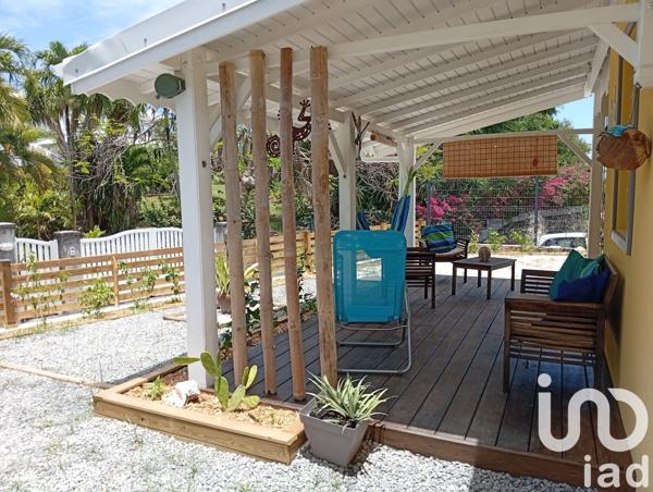 Appartement 1 pièce de 28 m² à Saint-François (97118)