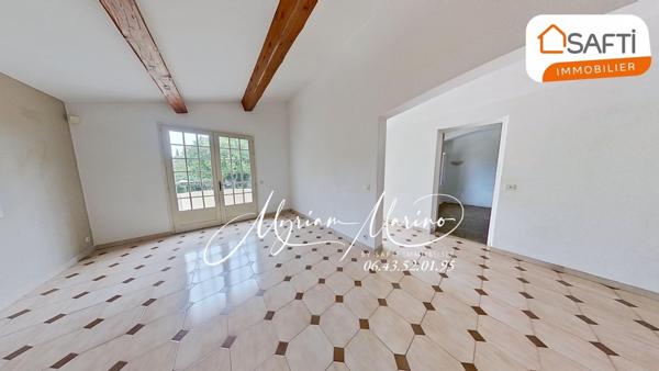 MAISON INDÉPENDANTE  PLAIN PIED DE  6 PIÈCES - CENTRE DE 83370 SAINT AYGULF