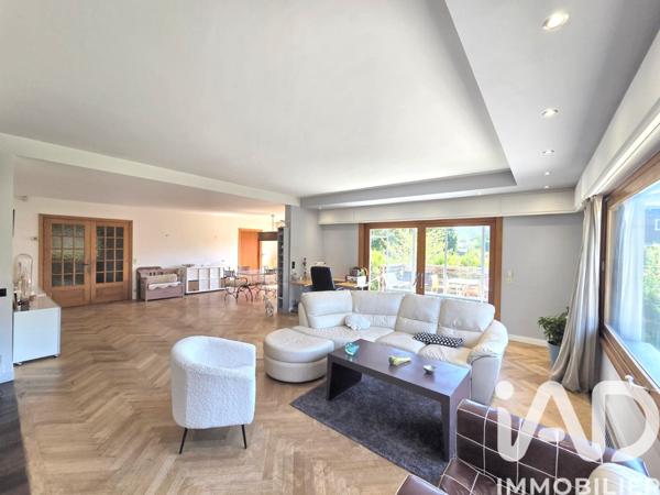 Maison à vendre 7 pièces 307 m² Sallanches