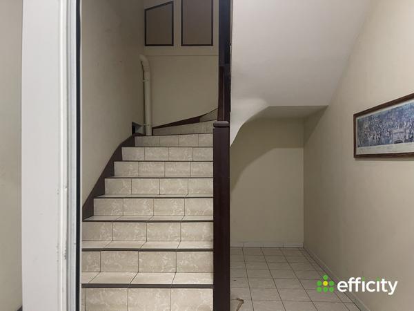 Immeuble 18 pièces - 510 m²