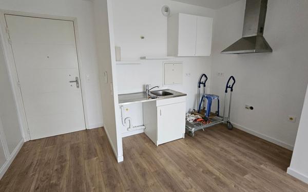 Appartement à vendre    2 pièces •  Romainville