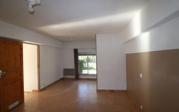 Appartement à louer    2 pièces • 47,50 m2 Roquevaire