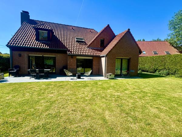 Maison individuelle en semi plain pied 200 m² habitables – Wasquehal – Terrain arboré 850 m² WASQUEHAL