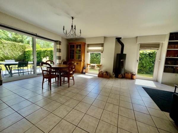 Maison individuelle en semi plain pied 200 m² habitables – Wasquehal – Terrain arboré 850 m² WASQUEHAL