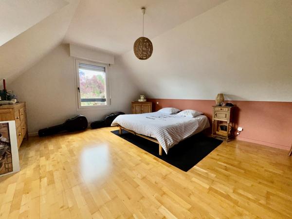 Maison individuelle en semi plain pied 200 m² habitables – Wasquehal – Terrain arboré 850 m² WASQUEHAL