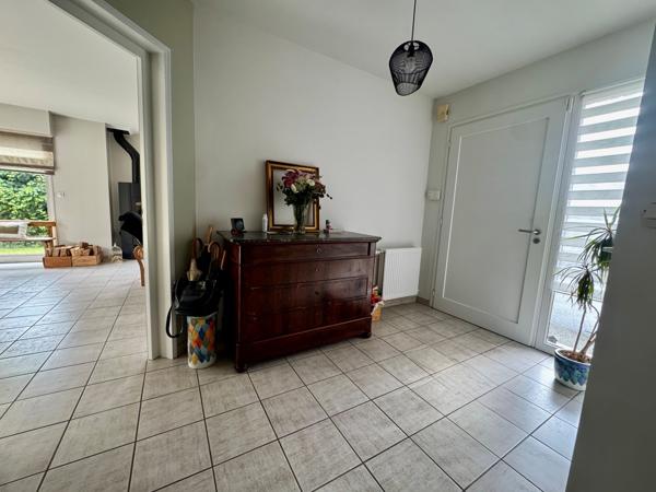 Maison individuelle en semi plain pied 200 m² habitables – Wasquehal – Terrain arboré 850 m² WASQUEHAL