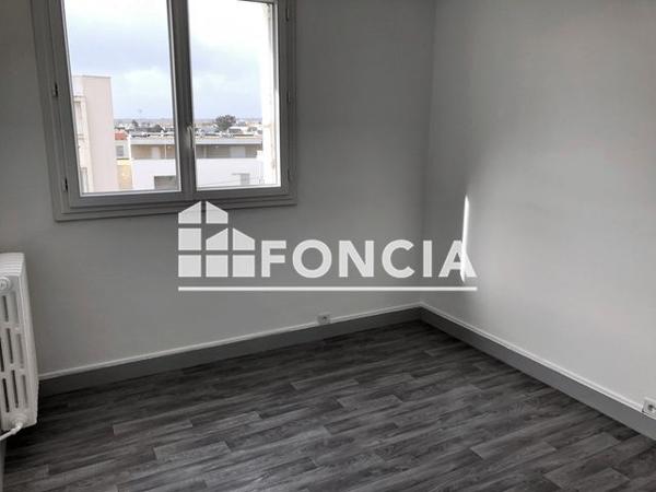 Location Appartement 4 pièces 76.56 m² - BATIMENT X La Riche 37520