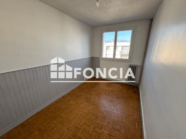 Location Appartement 4 pièces 76.56 m² - BATIMENT X La Riche 37520