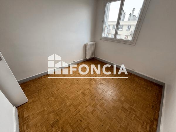 Location Appartement 4 pièces 76.56 m² - BATIMENT X La Riche 37520